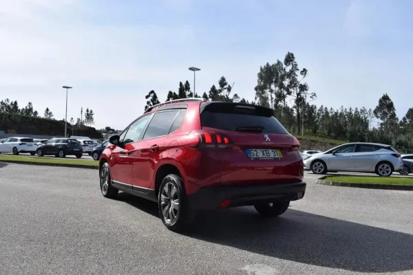 Peugeot 2008 1.5 BlueHDi Style 9