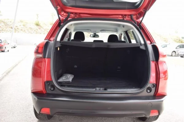 Peugeot 2008 1.5 BlueHDi Style 12