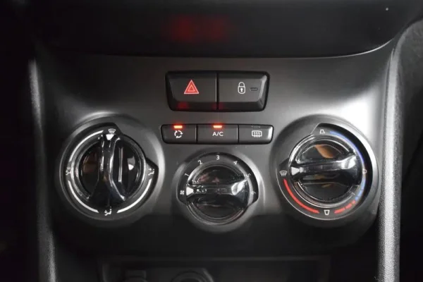 Peugeot 2008 1.5 BlueHDi Style 36