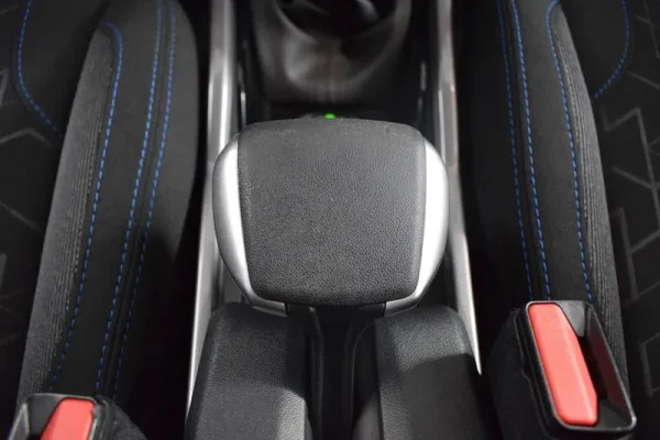 Peugeot 2008 1.5 BlueHDi Style 41