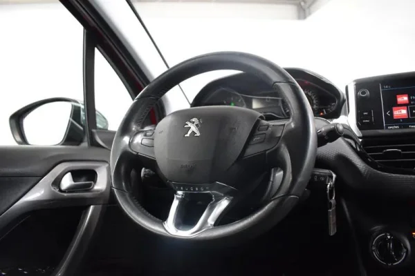 Peugeot 2008 1.5 BlueHDi Style 43