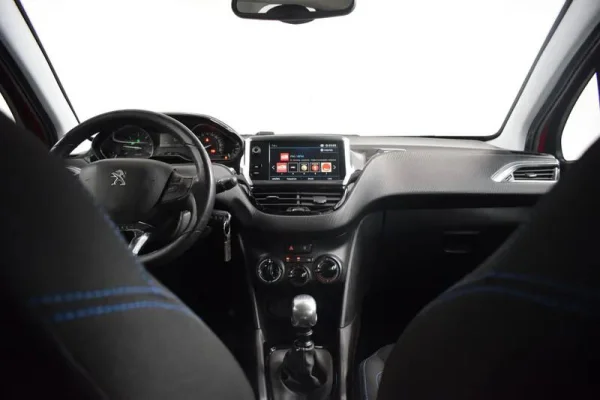 Peugeot 2008 1.5 BlueHDi Style 47
