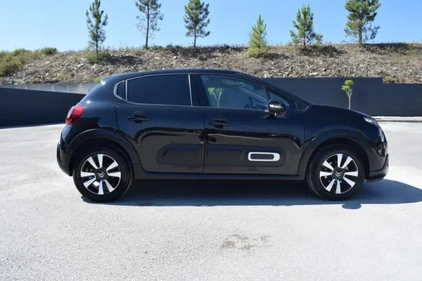 Citroen C3 1.2 PureTech Shine EAT6 8