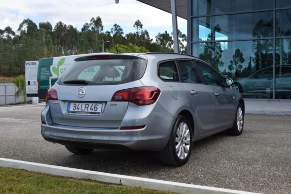 Opel Astra Sports Tourer 1.7 CDTi Cosmo 6