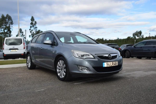Opel Astra Sports Tourer 1.7 CDTi Cosmo 9