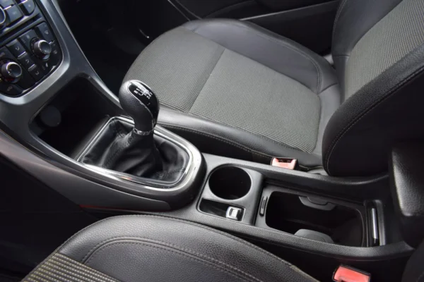 Opel Astra Sports Tourer 1.7 CDTi Cosmo 23