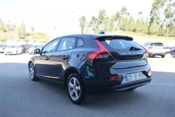 Volvo V40 2.0 D2 Momentum 5