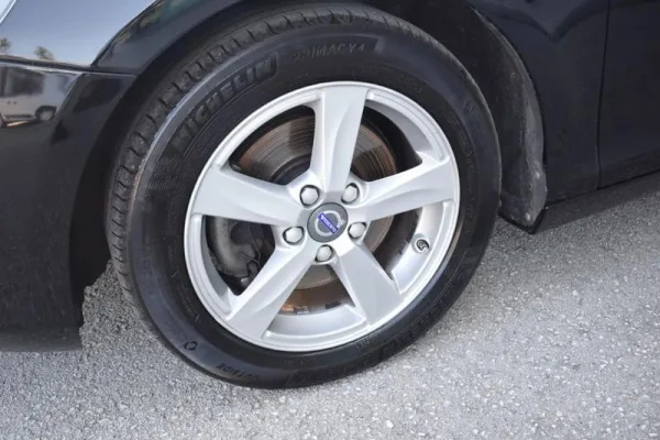 Volvo V40 2.0 D2 Momentum 11
