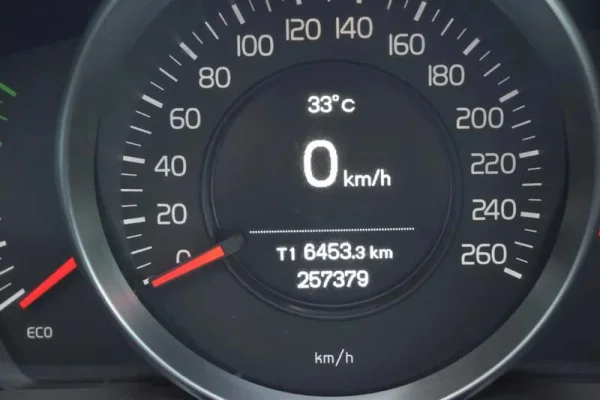 Volvo V40 2.0 D2 Momentum 22