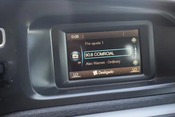 Volvo V40 2.0 D2 Momentum 27