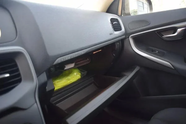 Volvo V40 Cross Country Outro 25