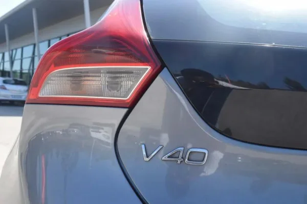 Volvo V40 Cross Country Outro 28