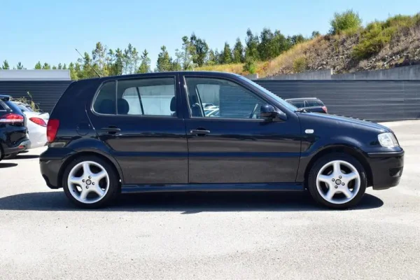 Volkswagen Polo Outro 6