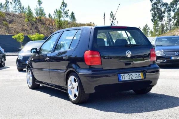 Volkswagen Polo Outro 9