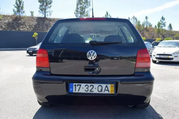 Volkswagen Polo Outro 10