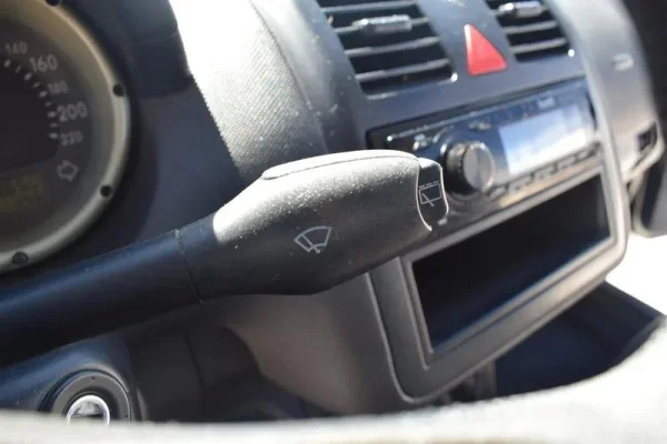 Volkswagen Polo Outro 18