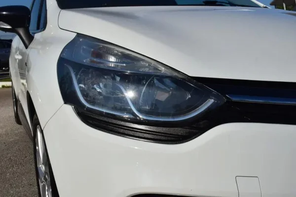 Renault Clio Sport Tourer 1.5 dCi Limited EDition 16