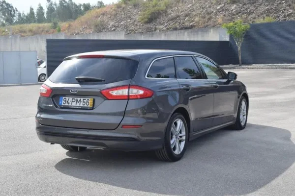 Ford Mondeo SW 2.0 TDCi Titanium 8