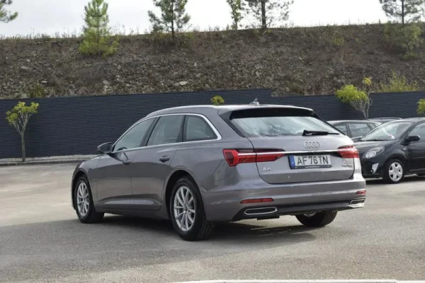 Audi A6 Avant 40 TDI S tronic 8