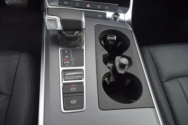 Audi A6 Avant 40 TDI S tronic 26