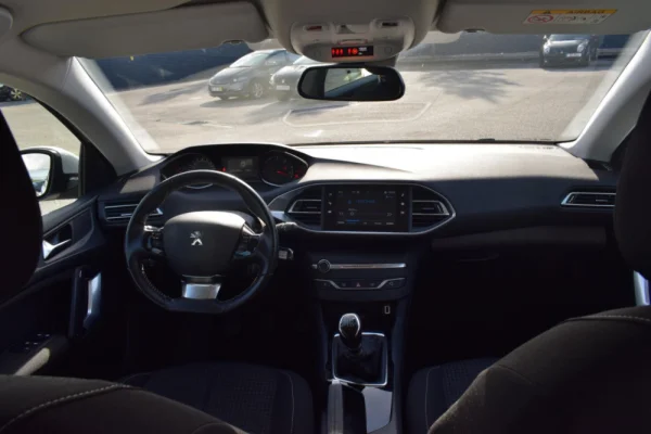 Peugeot 308 1.5 BlueHDi Business Line 20