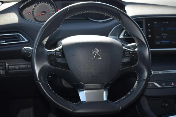 Peugeot 308 1.5 BlueHDi Business Line 24