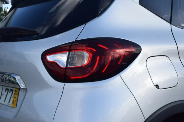 Renault Captur 1.5 dCi Exclusive 8