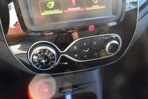 Renault Captur 1.5 dCi Exclusive 23