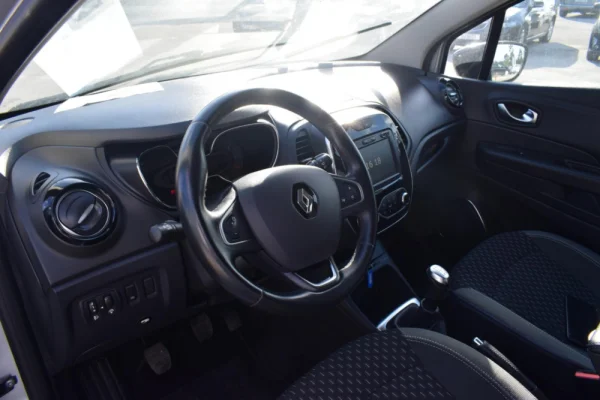 Renault Captur 1.5 dCi Exclusive 29
