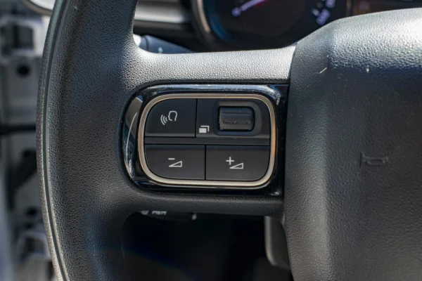 Citroen C3 1.2 PureTech C-Series 23
