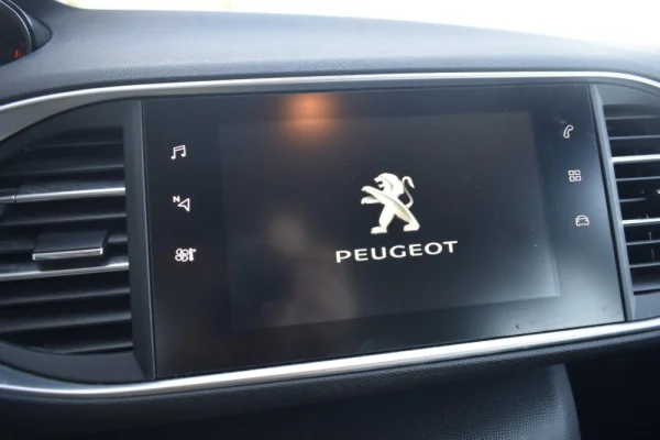 Peugeot 308 1.5 BlueHDi Business Line 10