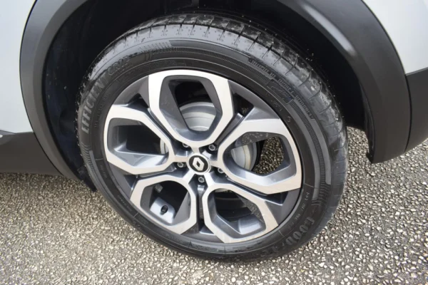 Renault Captur 1.0 TCe Exclusive 14