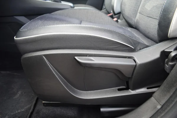 Renault Captur 1.0 TCe Exclusive 39