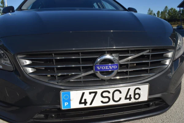 Volvo V60 2.0 D4 Momentum 12