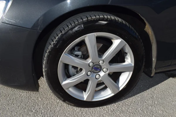 Volvo V60 2.0 D4 Momentum 15