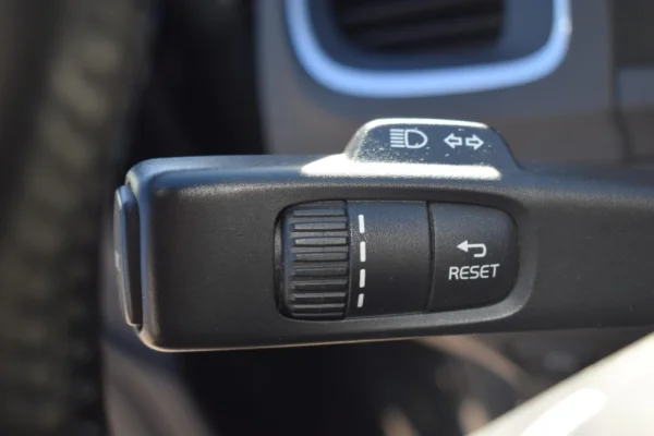 Volvo V60 2.0 D4 Momentum 30