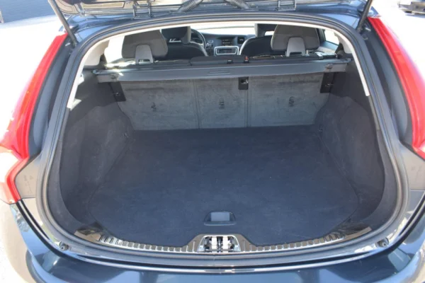 Volvo V60 2.0 D4 Momentum 44