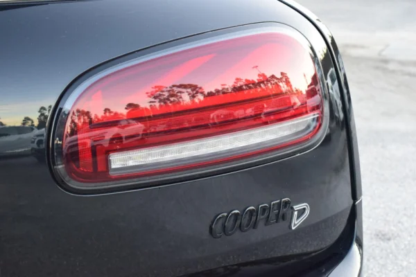 MINI Clubman Cooper D Premium Final Edition Auto 19