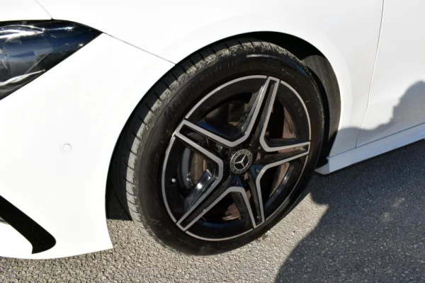Mercedes-Benz CLA 180 d Shooting Brake AMG Line Aut. 2.0 13