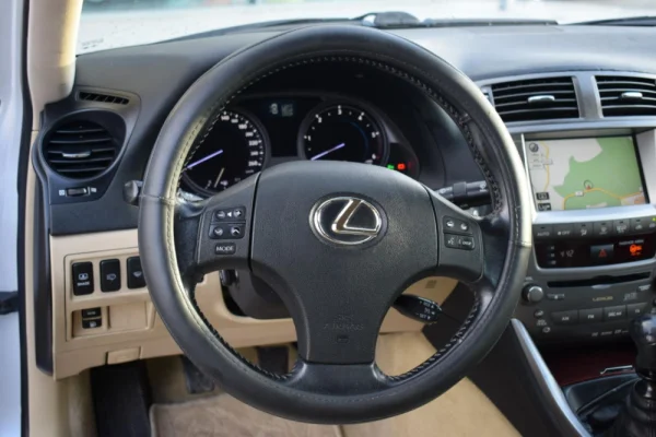 Lexus IS 220 25