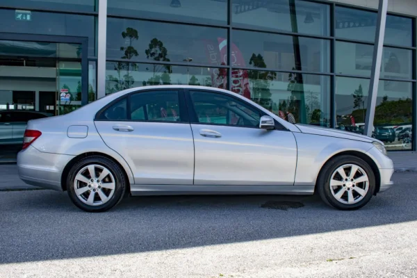 Mercedes-Benz C 200 CDI 7