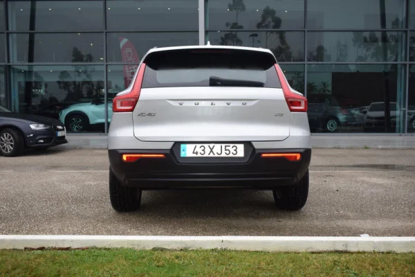 Volvo XC 40 2.0 D3 Momentum 7