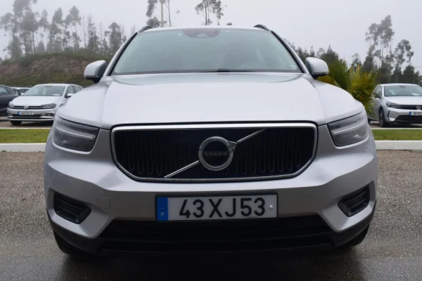 Volvo XC 40 2.0 D3 Momentum 9