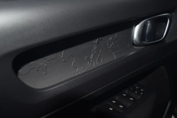 Volvo XC 40 2.0 D3 Momentum 19