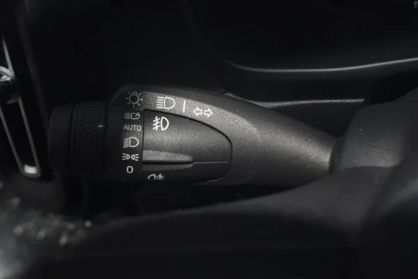 Volvo XC 40 2.0 D3 Momentum 24