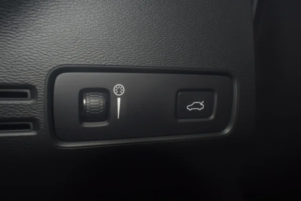 Volvo XC 40 2.0 D3 Momentum 26