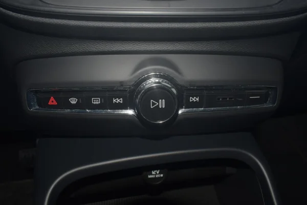 Volvo XC 40 2.0 D3 Momentum 29