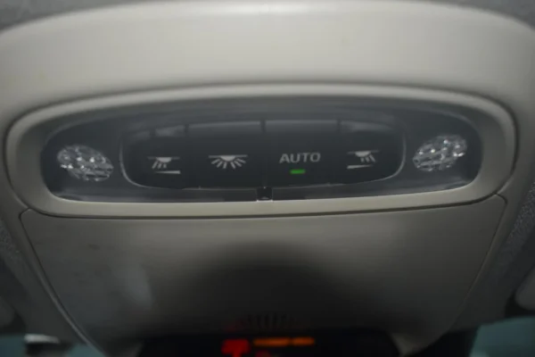 Volvo XC 40 2.0 D3 Momentum 36