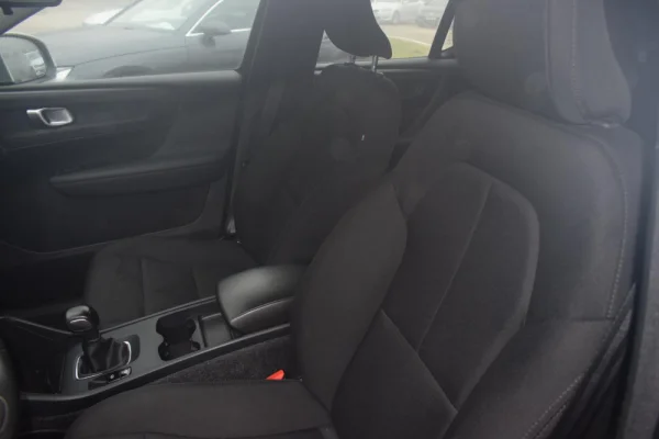 Volvo XC 40 2.0 D3 Momentum 37
