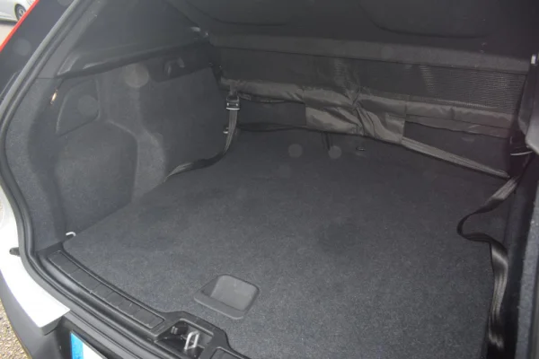 Volvo XC 40 2.0 D3 Momentum 44